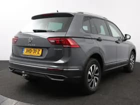 Volkswagen Tiguan thumbnail 2