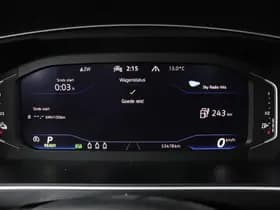 Volkswagen Tiguan thumbnail 4
