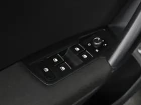 Volkswagen Tiguan thumbnail 37