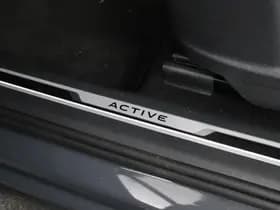 Volkswagen Tiguan thumbnail 45