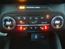 Ford Focus thumbnail 26