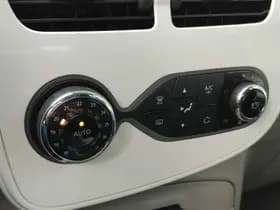 Renault ZOE R240 Intens | 120km Range 22 kWh | R-Link | Navi | Climate | Cruise thumbnail 22