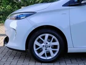 Renault ZOE R110 Limited| 240km Range 41 kWh | Keyless | Camera | Climate | DAB thumbnail 8