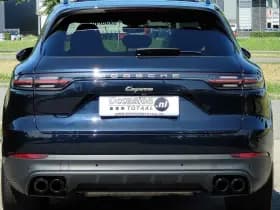 Porsche Cayenne 3.0 E-Hybrid Platinum Edition | ACC | Carplay | Trekhaak | Panorama thumbnail 5