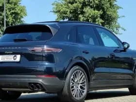 Porsche Cayenne 3.0 E-Hybrid Platinum Edition | ACC | Carplay | Trekhaak | Panorama thumbnail 6