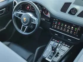 Porsche Cayenne 3.0 E-Hybrid Platinum Edition | ACC | Carplay | Trekhaak | Panorama thumbnail 9