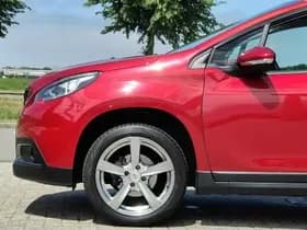 Peugeot 2008 1.2 PureTech Active | Navigatie | cruise thumbnail 8