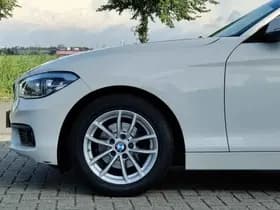 BMW 1 Serie 116i Executive | Led | Trekhaak | Navi | Climate thumbnail 8