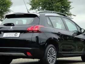 Peugeot 2008 1.2 PureTech Blue Lion | Carplay | Navi | Cruise thumbnail 6