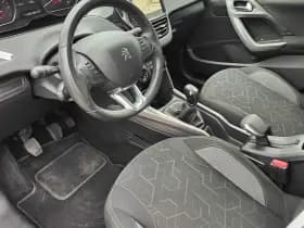 Peugeot 2008 1.2 PureTech Blue Lion | Carplay | Navi | Cruise thumbnail 9