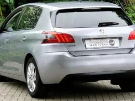 Peugeot 308 1.2 PureTech Blue Lease Executive | Panorama | Rijstrooksensor | Navigatie | PDC thumbnail 13