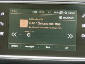 Peugeot 308 1.2 PureTech Blue Lease Executive | Panorama | Rijstrooksensor | Navigatie | PDC thumbnail 20