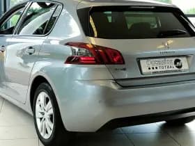 Peugeot 308 1.2 PureTech Blue Lease Executive | Panorama | Rijstrooksensor | Navigatie | PDC thumbnail 4