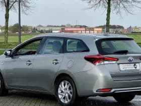 Toyota Auris Touring Sports 1.8 Hybrid Edition S | Camera | Navi | Lane Assist | Stoelverwarming thumbnail 4