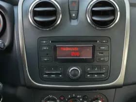 Dacia Sandero 0.9 TCe 10th Anniversary | Trekhaak | Cruise | Airco | Bluetooth thumbnail 16