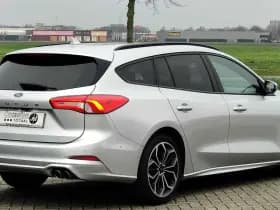 Ford FOCUS Wagon 1.0 EcoBoost Titanium Business | Automaat | Carplay | Camera | Led | Stuur+ Stoelverwarming thumbnail 6