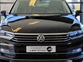 Volkswagen Passat Variant 1.6 TDI Highline | Leder | Navigatie thumbnail 2