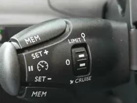 Citroën C3 1.2 PureTech Feel | Carplay | Cruise | PDC thumbnail 18