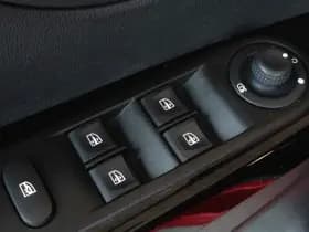 Renault Captur 1.2 TCe Dynamique | Automaat | Camera | Keyless | DAB thumbnail 19