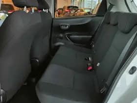 Toyota Yaris 1.5 Full Hybrid Dynamic | Camera | Climate | Cruise | Bluetooth thumbnail 11