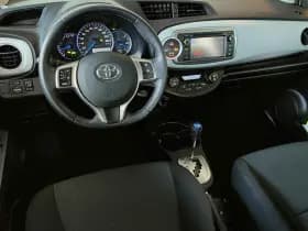 Toyota Yaris 1.5 Full Hybrid Dynamic | Camera | Climate | Cruise | Bluetooth thumbnail 14