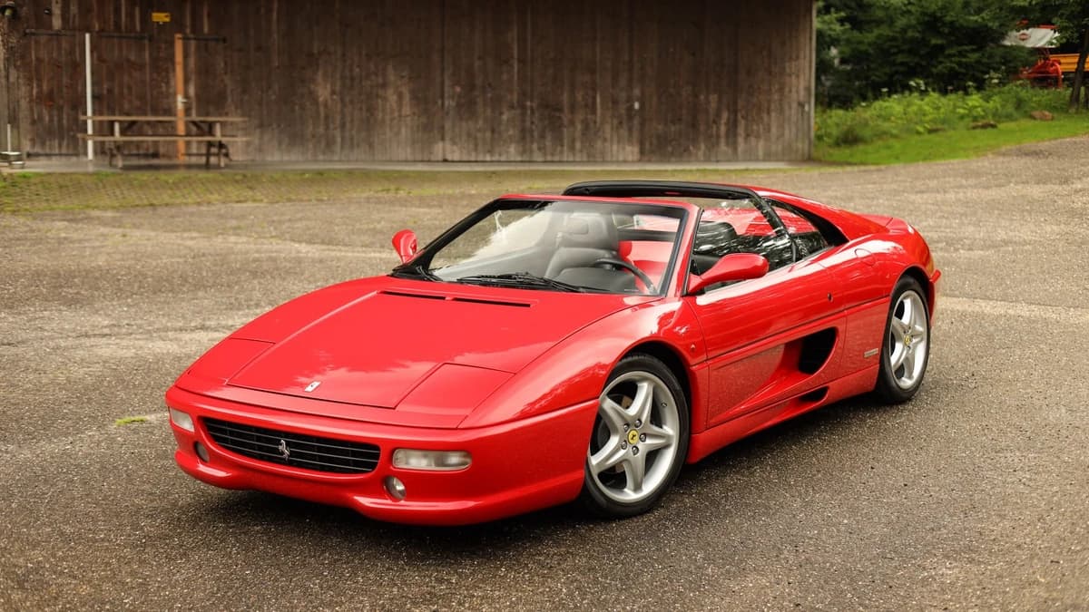 Ferrari 355 — foto 1