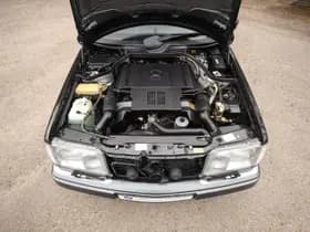 Mercedes-Benz E-Klasse thumbnail 2