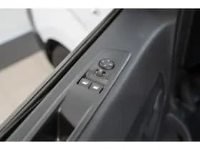 Opel Vivaro thumbnail 13