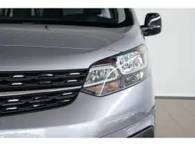 Opel Vivaro thumbnail 3