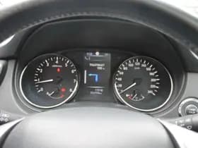 Nissan Qashqai thumbnail 7
