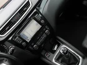 Nissan Qashqai thumbnail 8