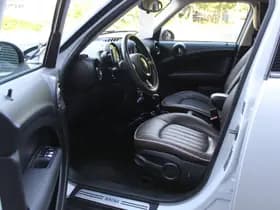 MINI Countryman thumbnail 2
