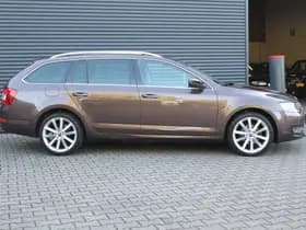 Škoda Octavia thumbnail 17