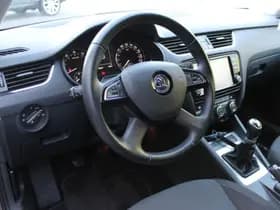 Škoda Octavia thumbnail 6