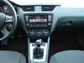 Škoda Octavia thumbnail 10