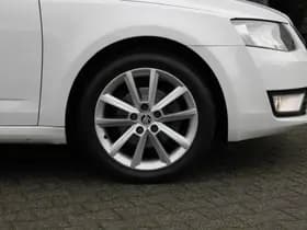 Škoda Octavia thumbnail 16