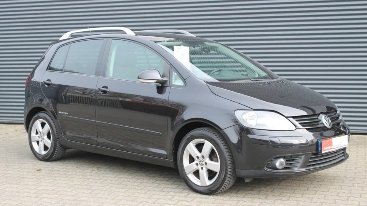Volkswagen Golf — foto 1