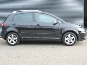Volkswagen Golf thumbnail 17