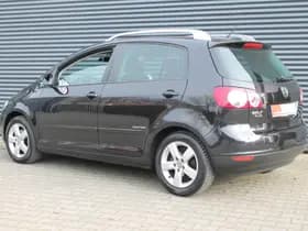 Volkswagen Golf thumbnail 24