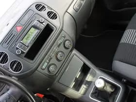 Volkswagen Golf thumbnail 8