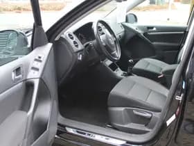 Volkswagen Tiguan thumbnail 2