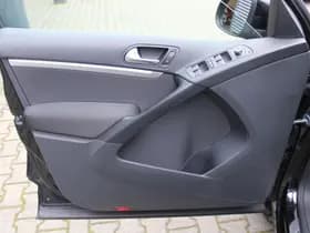 Volkswagen Tiguan thumbnail 5