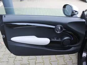 MINI Cooper thumbnail 6