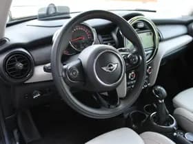 MINI Cooper thumbnail 7