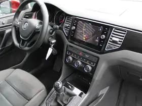 Volkswagen Golf thumbnail 9