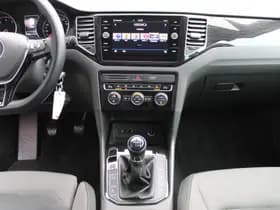 Volkswagen Golf thumbnail 10