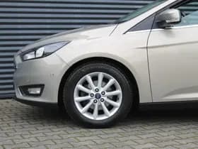 Ford Focus thumbnail 16