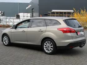 Ford Focus thumbnail 19