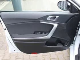 Kia Ceed thumbnail 5