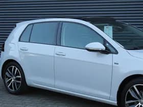 Volkswagen Golf thumbnail 16